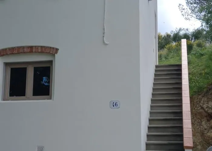 Casa Palaie Colline Firenze アパート *