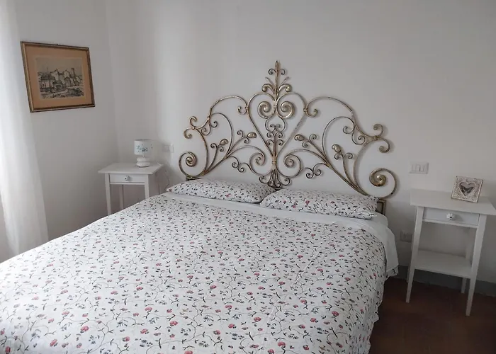 Casa Palaie Colline Firenze アパート *